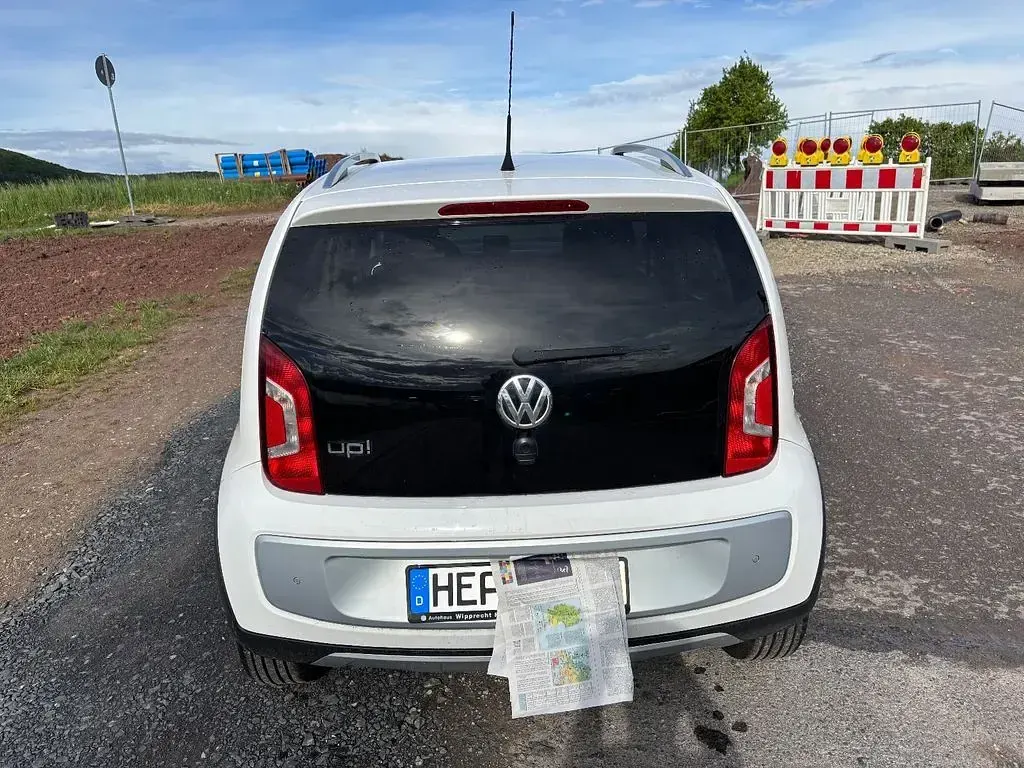 Gebraucht VW cross up! 75 PS (55 kW) 2014 Weiß Kleinwagen
