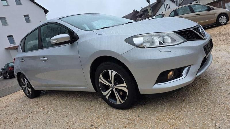 Gebraucht Nissan Pulsar 116 PS (85 kW) 2016 Silber Kleinwagen