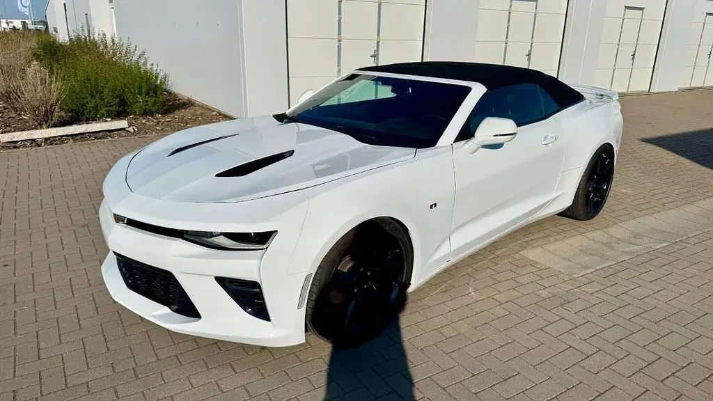 Używany Chevrolet Camaro 453 KM (333 kW) 2017 Biały Kabriolet