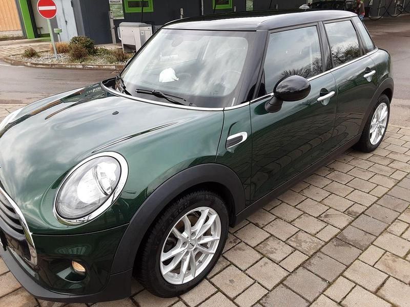 Gebraucht Mini Cooper 136 PS (100 kW) 2016 Grün Kleinwagen