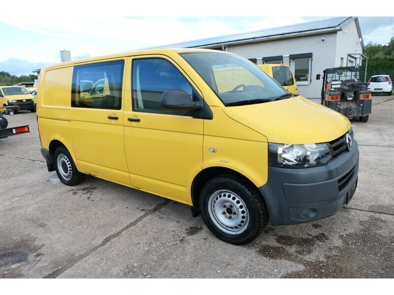 Gebraucht VW T5 84 PS (61 kW) 2011 Ginstergelb r1032 Van