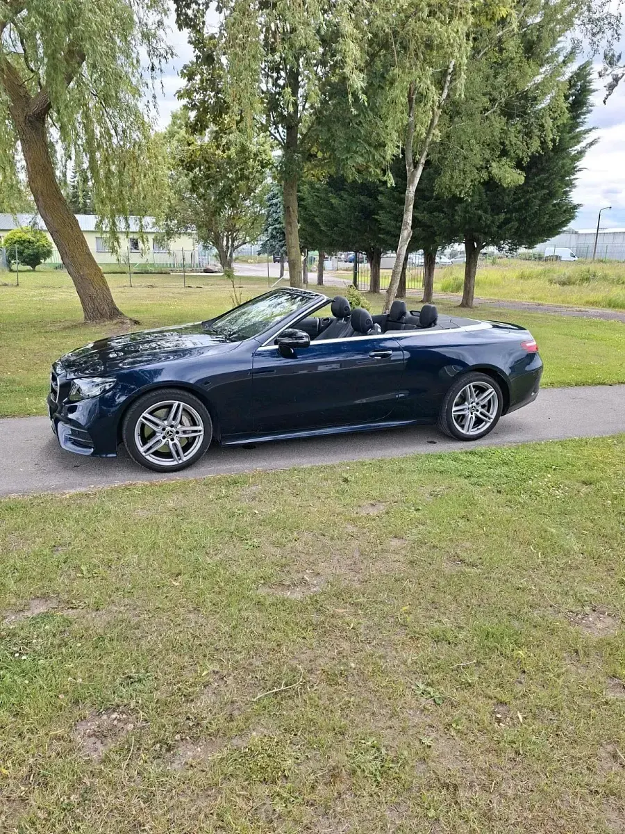 Gebraucht Mercedes E450 AMG line 367 PS (269 kW) 2020 Blau Cabrio
