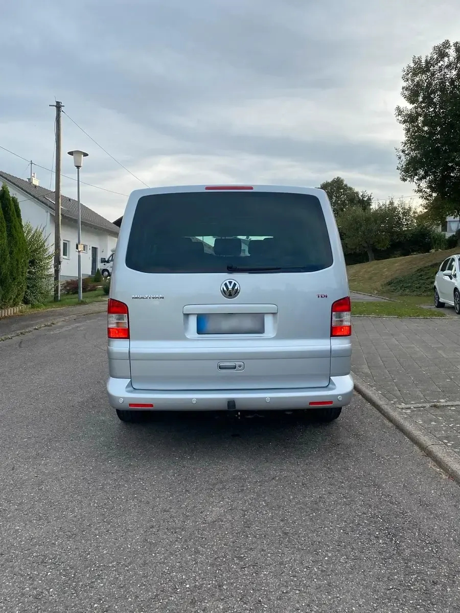 Gebraucht VW Multivan 174 PS (127 kW) 2007 Silber Van / Kleinbus