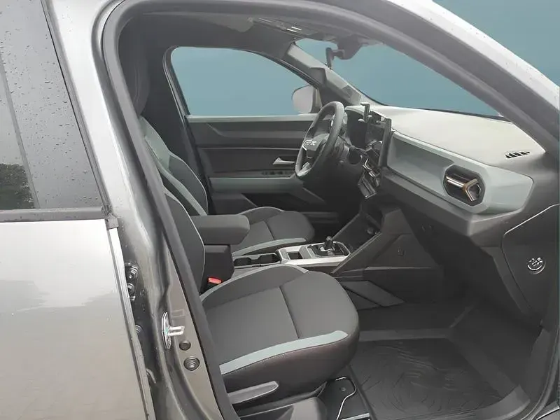 Neu Dacia Duster 122 PS (89 kW) 2026 Grün SUV