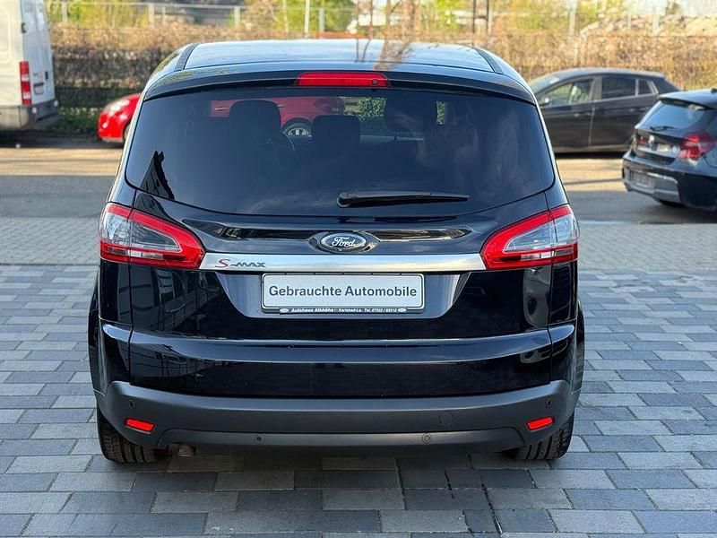 Gebraucht Ford S-MAX Titanium 163 PS (119 kW) 2011 Schwarz Van / Kleinbus
