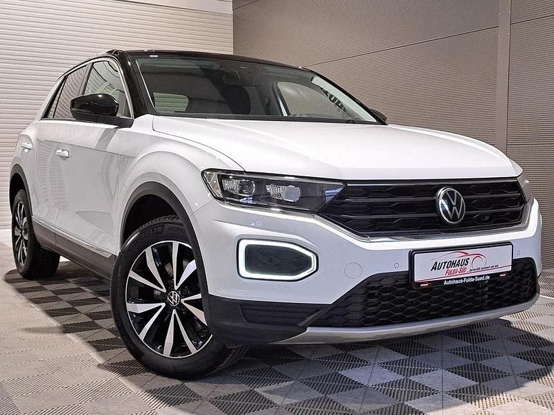 Weiß Gebraucht 2022 VW T-Roc Style SUV | 24.970 € (Fairer Preis) - Bild 1/3