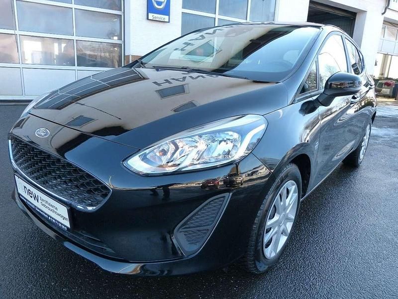 Gebraucht Ford Fiesta Trend 101 PS (74 kW) 2017 Schwarz Limousine
