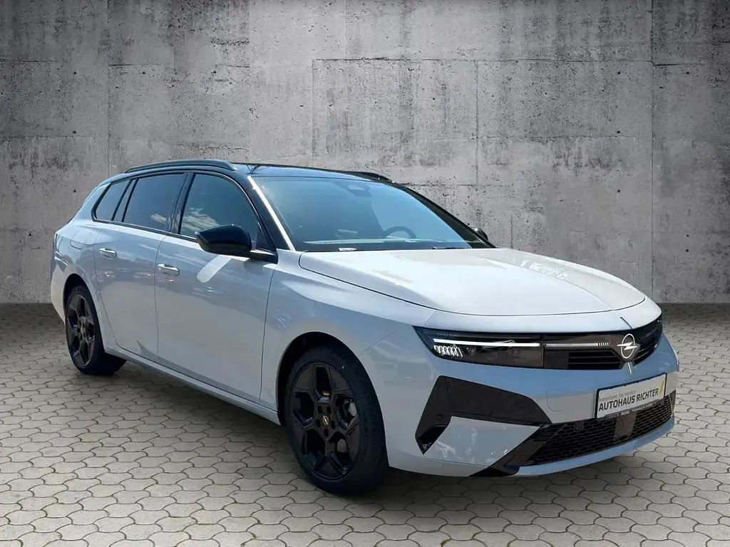Gebraucht Opel Astra 145 PS (106 kW) 2026 Weiß Kombi