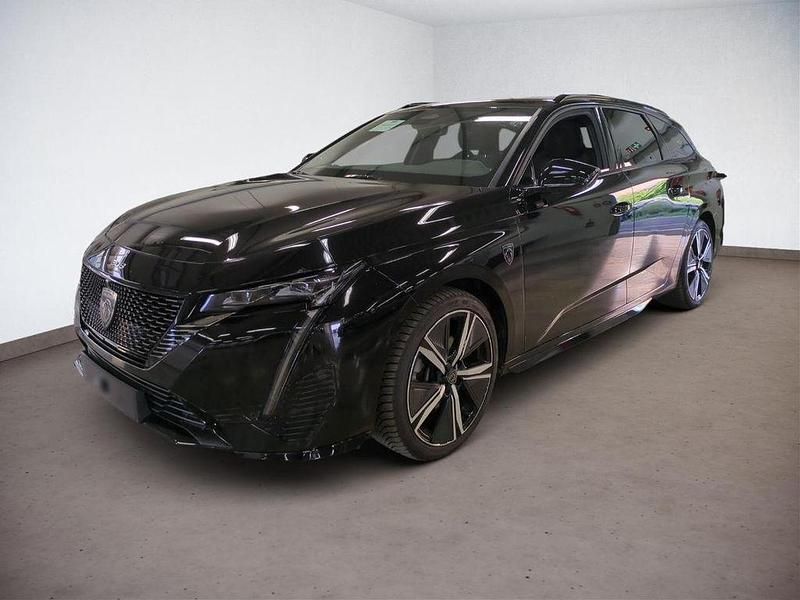 Schwarz perla nera schwarz (metallic) Gebraucht 2024 Peugeot 308 GT Kombi | 23.980 € (Superpreis) - Bild 1/4