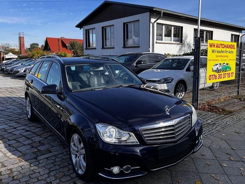 Blau Gebraucht 2011 Mercedes C250 Kombi | 4.999 € (Guter Preis) - Bild 1/4