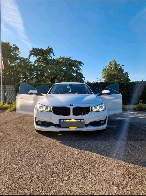 Weiß Gebraucht 2014 BMW 320 Gran Turismo Limousine | 9.500 € (Fairer Preis) - Bild 1/4
