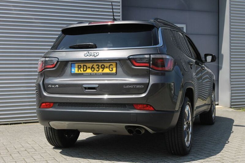 Gebraucht Jeep Compass Limited 170 PS (125 kW) 2017 Grau SUV