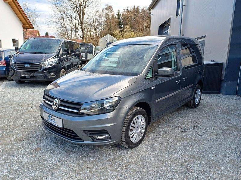 Gebraucht VW Caddy Trendline 102 PS (75 kW) 2017 Grau Van / Kleinbus