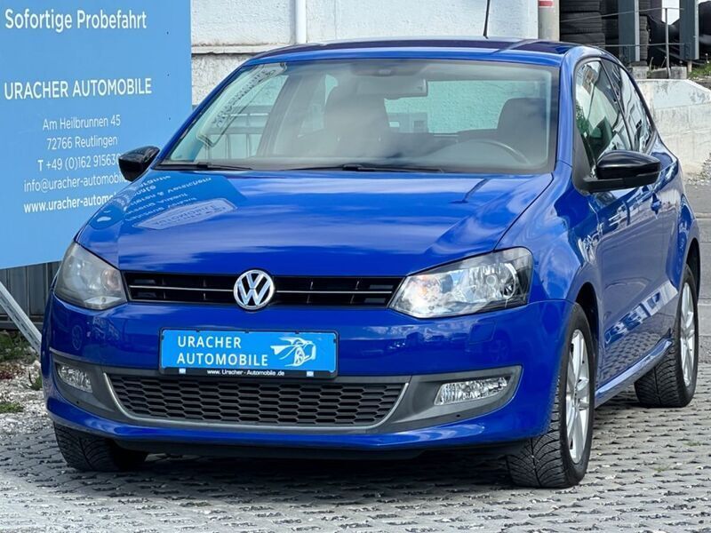 Blau Gebraucht 2013 VW Polo Match Kleinwagen | 5.490 € (Fairer Preis) - Bild 1/4
