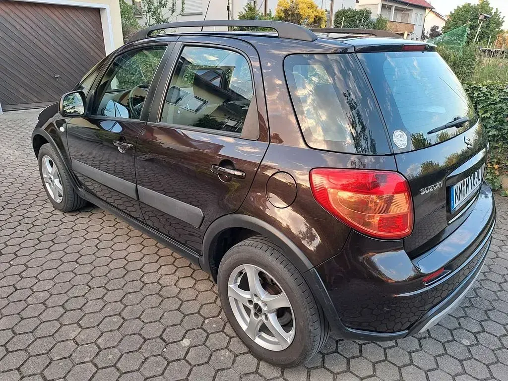 Usata Suzuki SX4 120 CV (88 kW) 2014 Marrone SUV