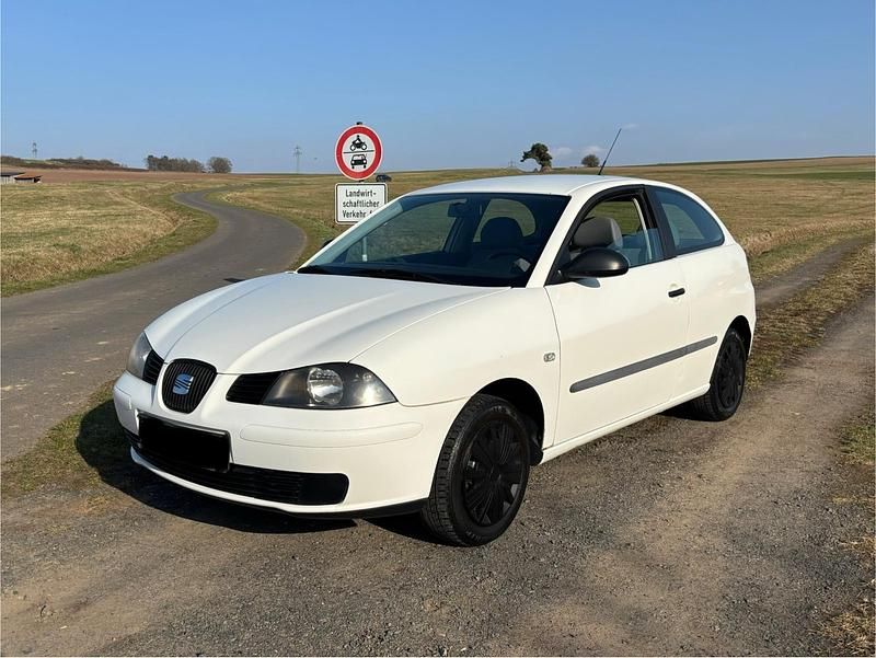 Gebraucht Seat Ibiza 64 PS (47 kW) 2002 Weiß Kleinwagen