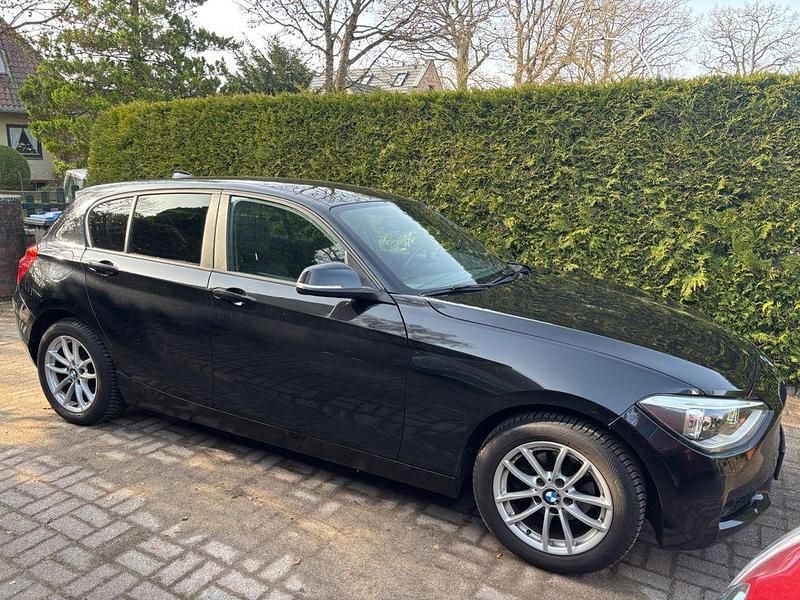 Gebraucht BMW 116 136 PS (100 kW) 2014 Schwarz Kleinwagen
