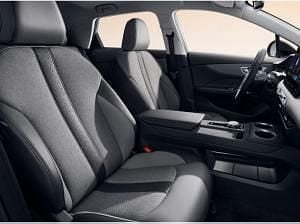 Neu MG MG4 EV 180 kW (245 PS) 2026 Rot (dynamic red) Kleinwagen