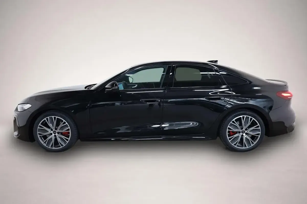 Gebraucht Audi S5 367 PS (269 kW) 2025 Manufacturer Limousine