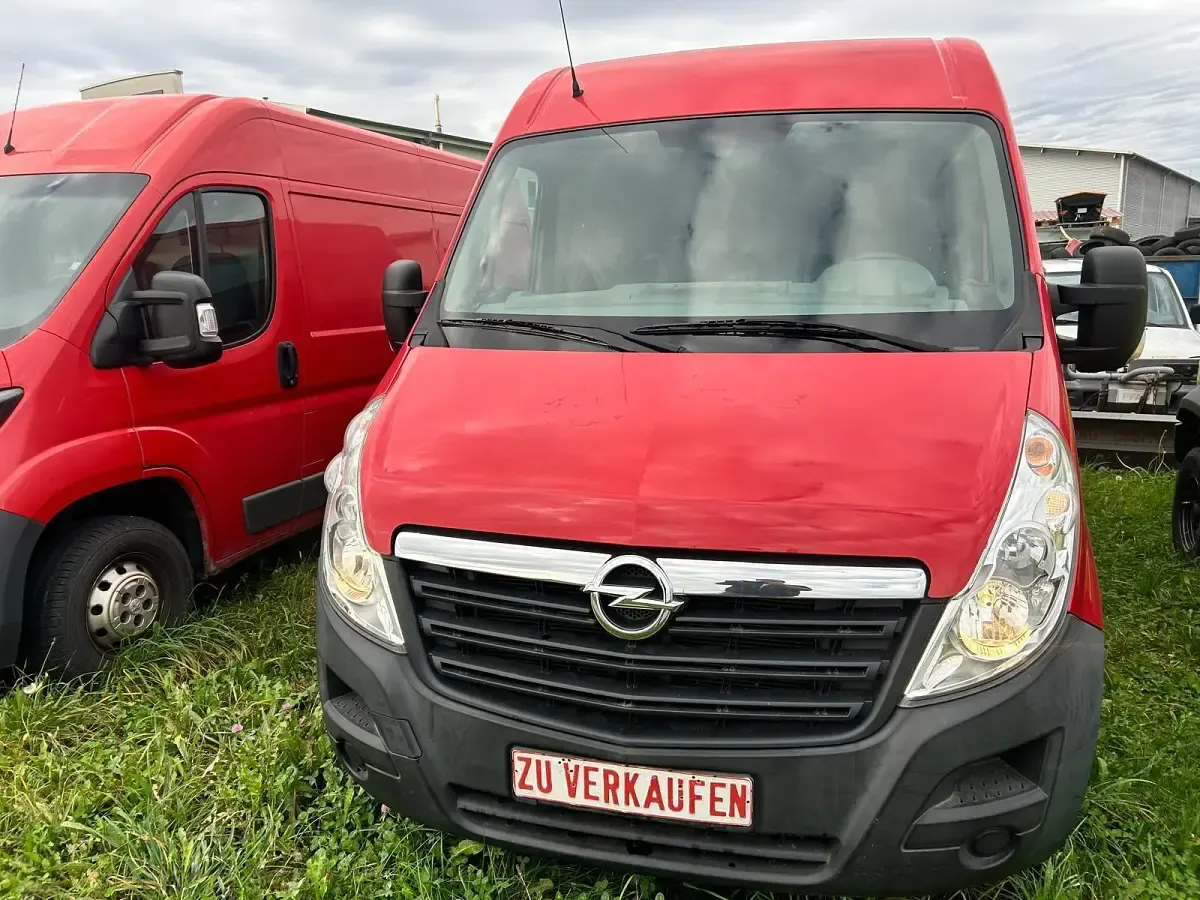 Gebraucht Opel Movano 110 PS (80 kW) 2015 Mohnrot Van / Kleinbus