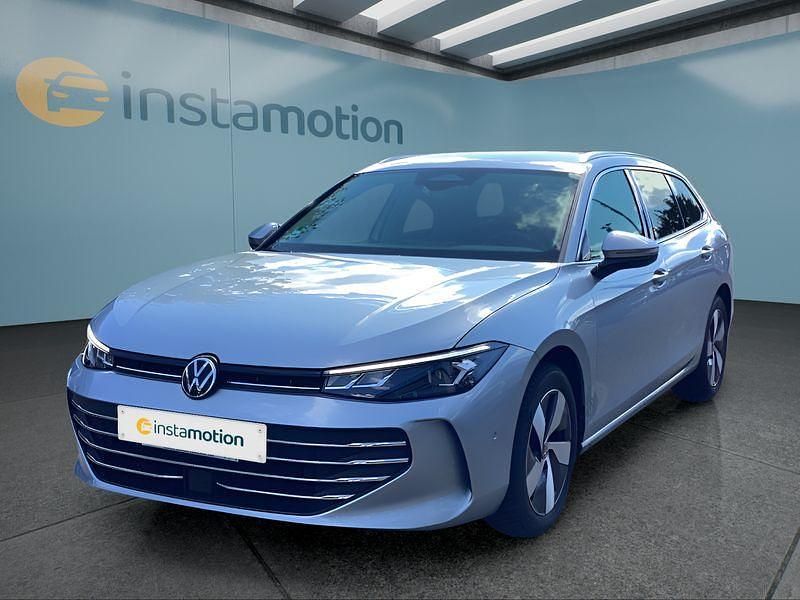 Silber Gebraucht 2024 VW Passat Kombi | 37.949 € (Fairer Preis) - Bild 1/4