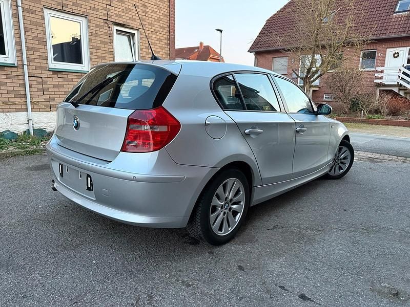 Gebraucht BMW 116 122 PS (89 kW) 2007 Grau Kleinwagen