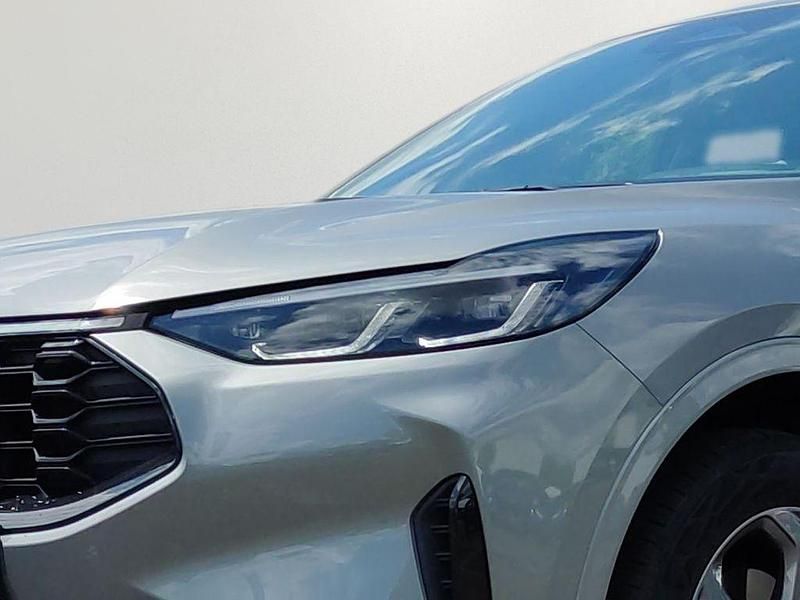 Gebraucht Ford Kuga ST-Line 182 PS (133 kW) 2024 Silber SUV