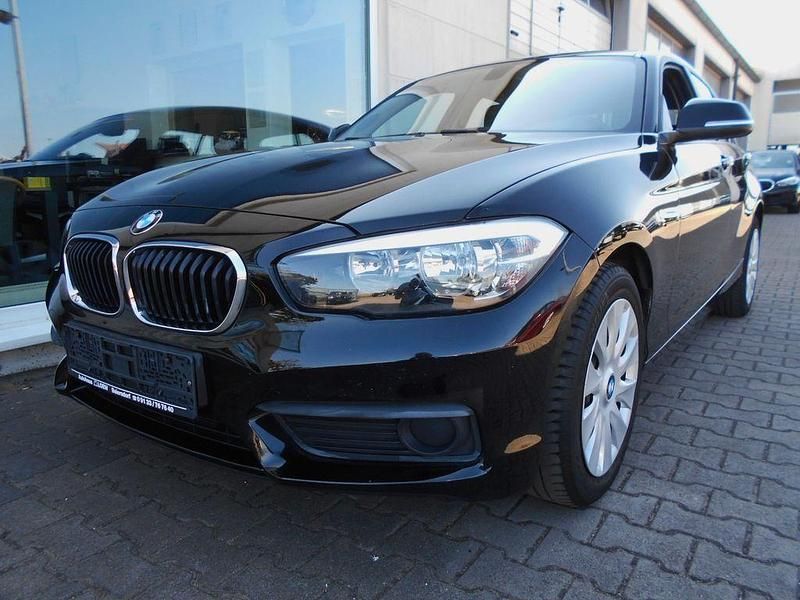 Schwarz Gebraucht 2018 BMW 118 Kleinwagen | 10.999 € (Superpreis) - Bild 1/4