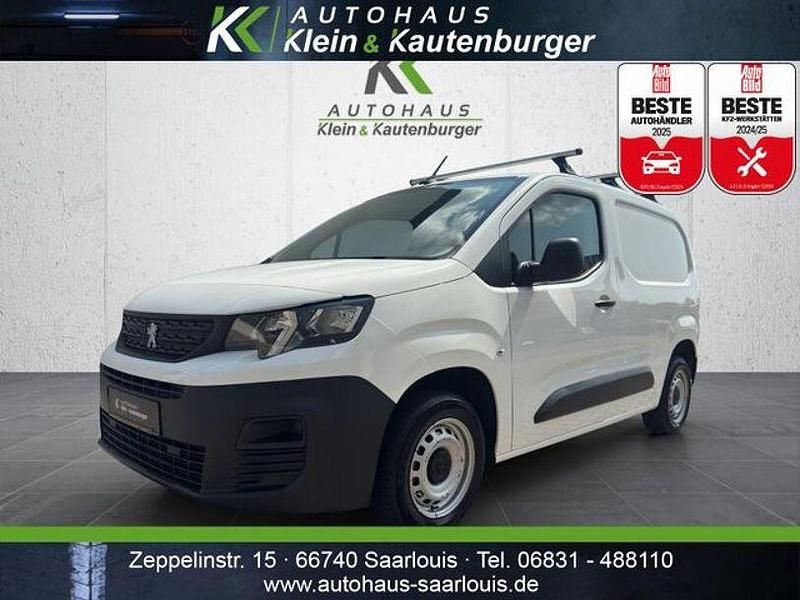 Weiss Gebraucht 2021 Peugeot Partner Van | 12.971 € (Fairer Preis) - Bild 1/4