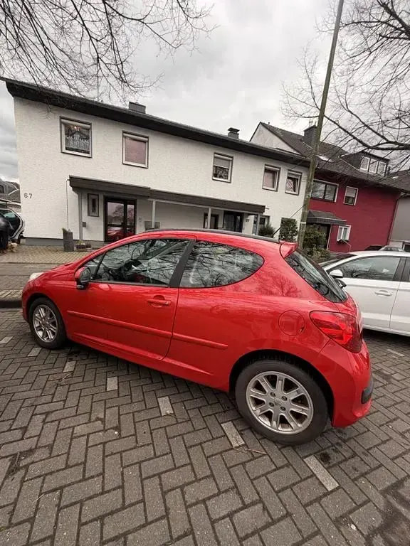 Gebraucht Peugeot 207 Platinum 150 PS (110 kW) 2006 Rot Limousine