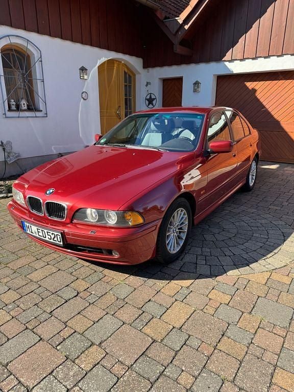 Rot Gebraucht 2001 BMW 530 Shadowline Limousine | 8.900 € (Fairer Preis) - Bild 1/4
