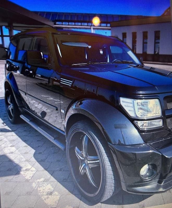 Second-hand Dodge Nitro 264 CP (194 kW) 2011 Negru SUV