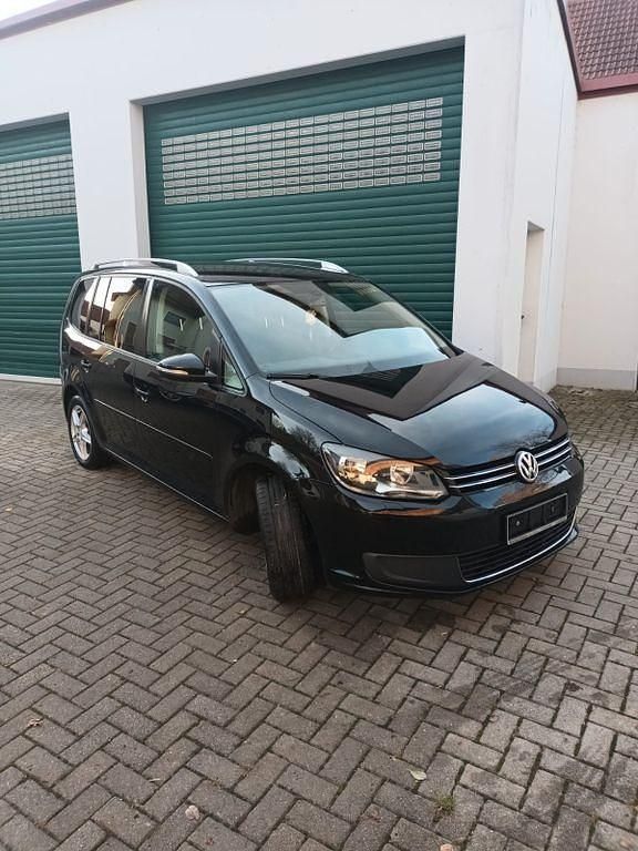 Schwarz Gebraucht 2011 VW Touran Van / Kleinbus | 4.800 € (Guter Preis) - Bild 1/4