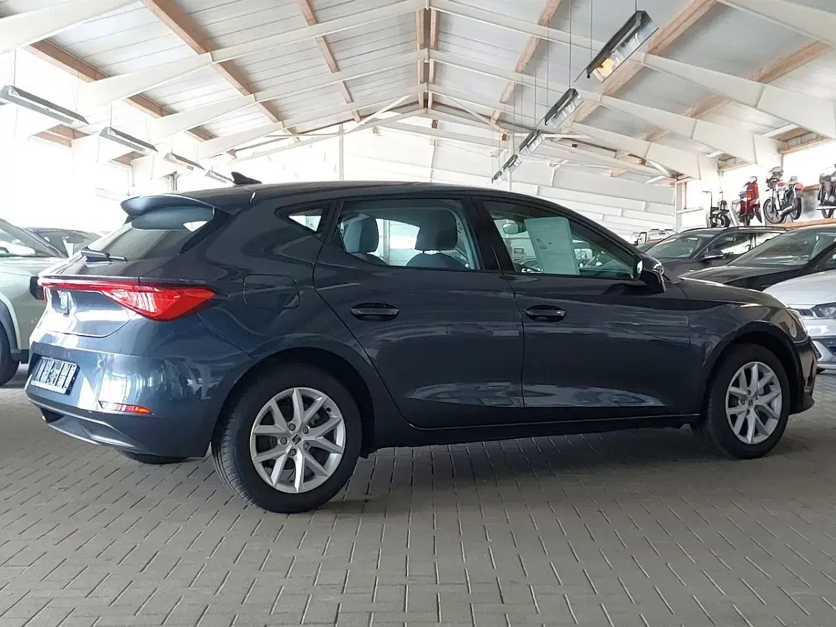 Gebraucht Seat Leon Style 110 PS (80 kW) 2024 Magneticgrey Limousine