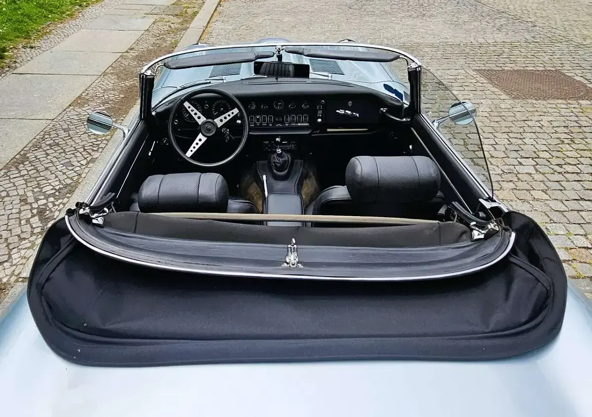 Gebraucht Jaguar E-Type 269 PS (197 kW) 1973 Silber Cabrio
