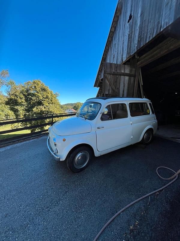 Weiß Gebraucht 1977 Fiat 500 Kombi | 13.500 € - Bild 1/4