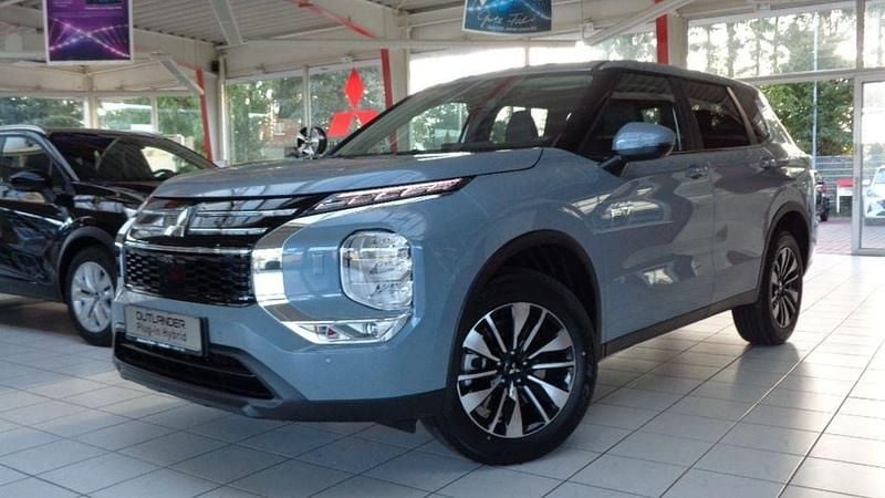 Mondsteingraumetallic Neu 2025 Mitsubishi Outlander P-HEV Plus SUV | 54.140 € (Fairer Preis) - Bild 1/4