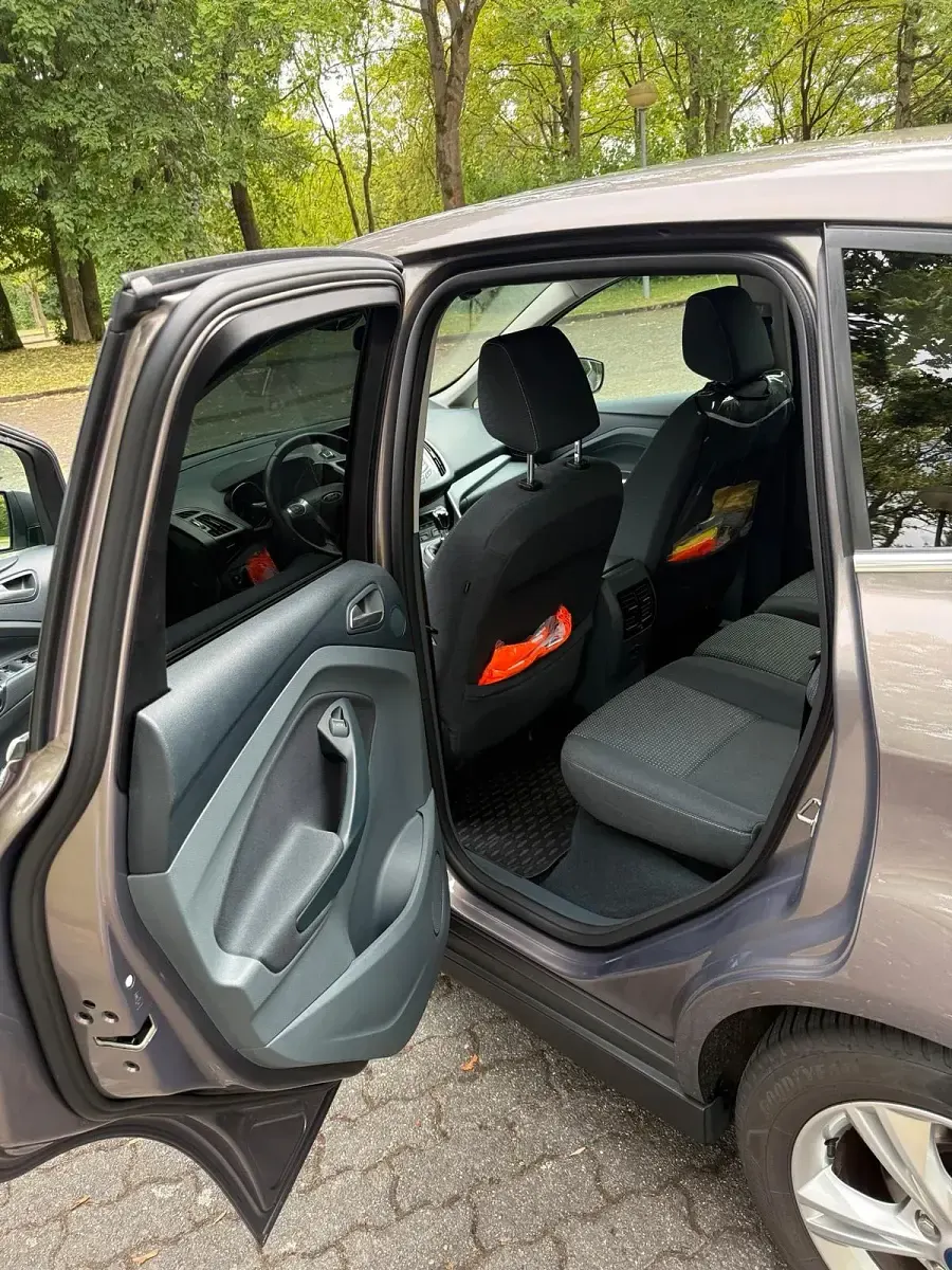 Gebraucht Ford C-MAX 150 PS (110 kW) 2012 Braun Van / Kleinbus