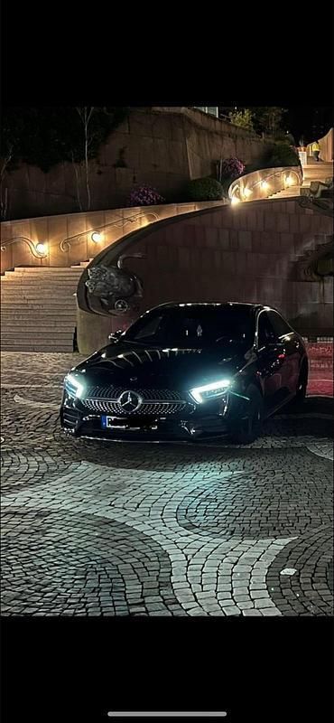 Schwarz Gebraucht 2020 Mercedes A200 AMG line Limousine | 20.500 € (Superpreis) - Bild 1/4