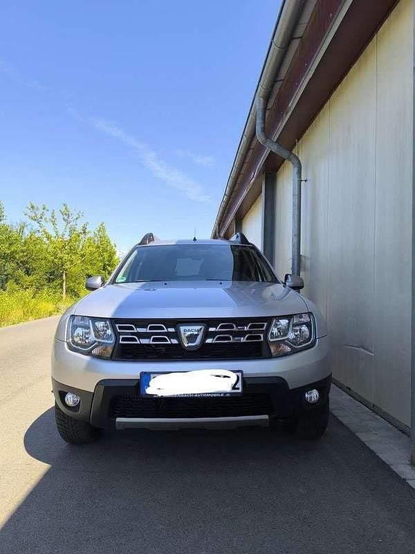 Gebraucht 2017 Dacia Duster Lauréate SUV | 7.000 € (Guter Preis) - Bild 1/4