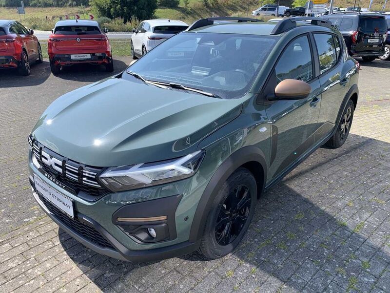 Safarigrüngrau Neu 2024 Dacia Sandero Extreme Kleinwagen | 20.020 € (Etwas zu teuer) - Bild 1/4