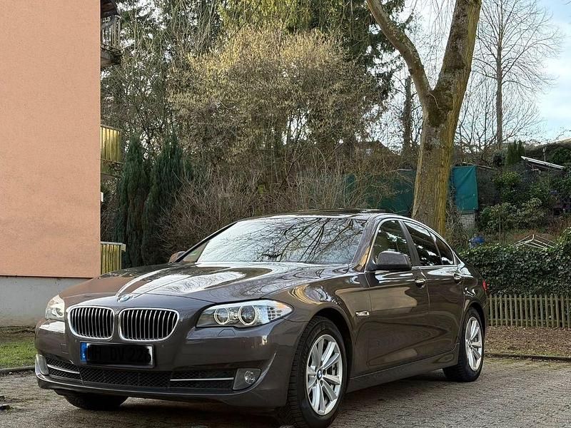 Gebraucht BMW 520 184 PS (135 kW) 2010 Limousine