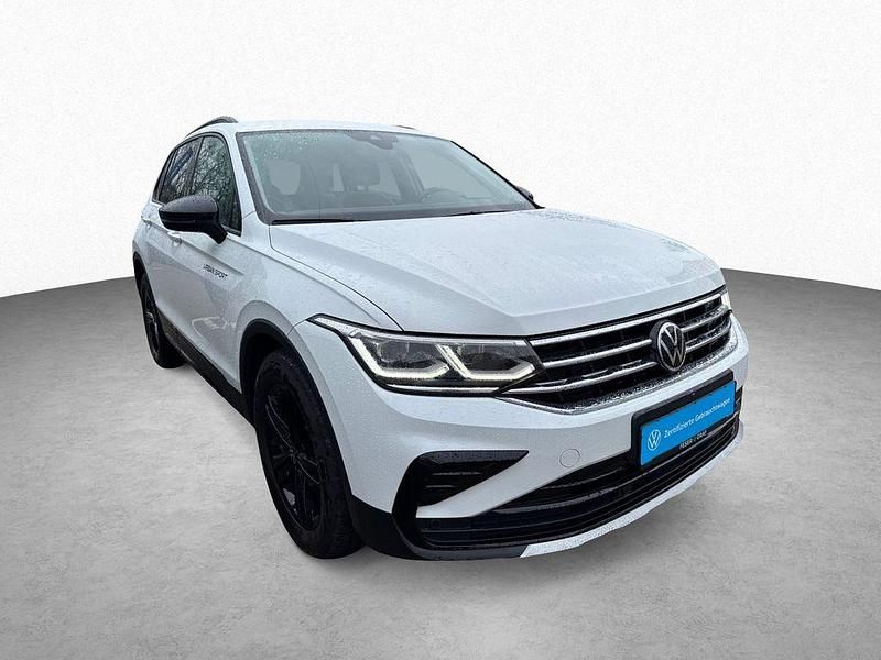 Gebraucht VW Tiguan Sportline 200 PS (147 kW) 2023 Pure white SUV