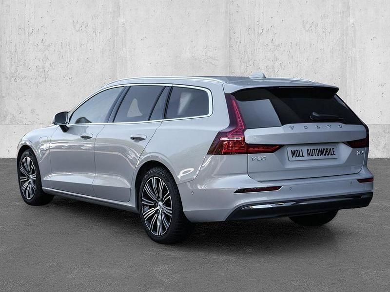 Gebraucht Volvo V60 Plus 455 PS (334 kW) 2025 Silber Kombi