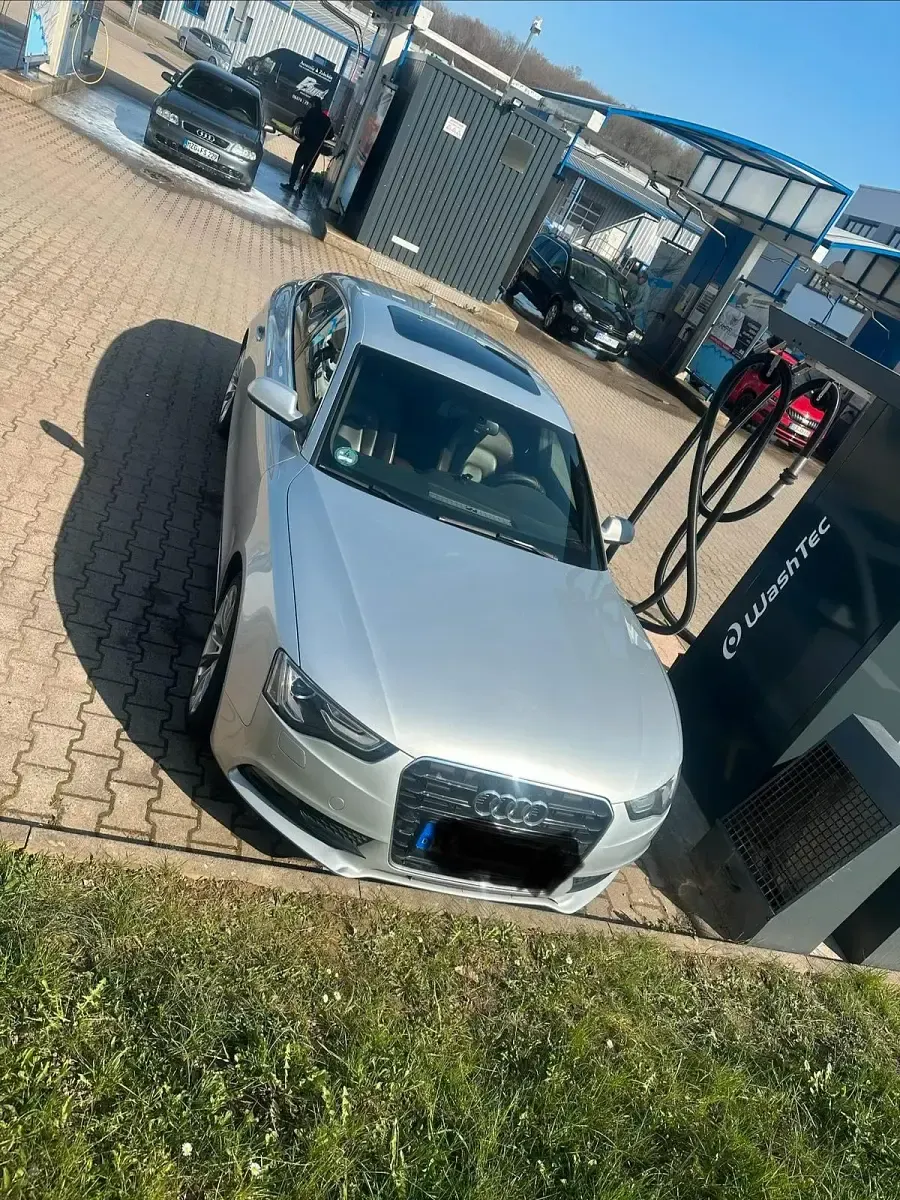 Gebraucht Audi A5 136 PS (100 kW) 2012 Grau Coupé