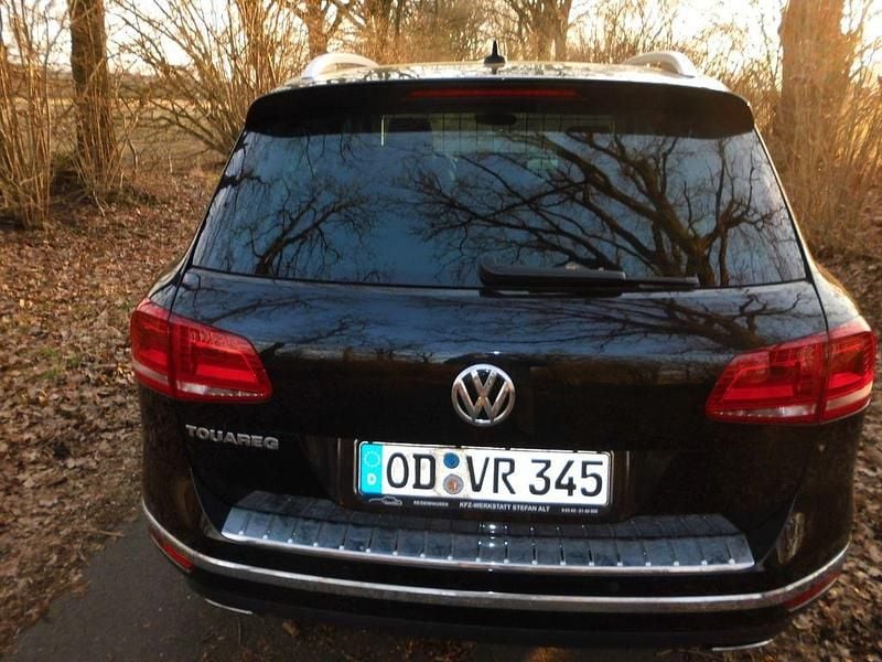 Gebraucht VW Touareg Terrain Tech 262 PS (192 kW) 2017 Schwarz SUV