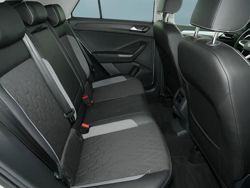 Gebraucht VW T-Roc 116 PS (85 kW) 2025 Weiß SUV