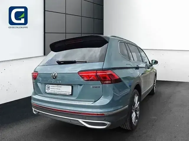 Gebraucht VW Tiguan Allspace Elegance 190 PS (139 kW) 2022 Petroleum blue SUV