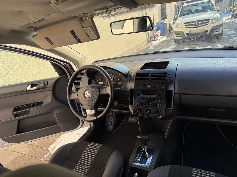 Gebraucht VW Polo Comfortline 86 PS (63 kW) 2009 Schwarz Limousine