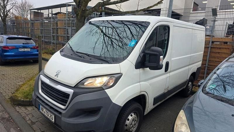 Gebraucht Peugeot Boxer 110 PS (80 kW) 2018 Weiß Van